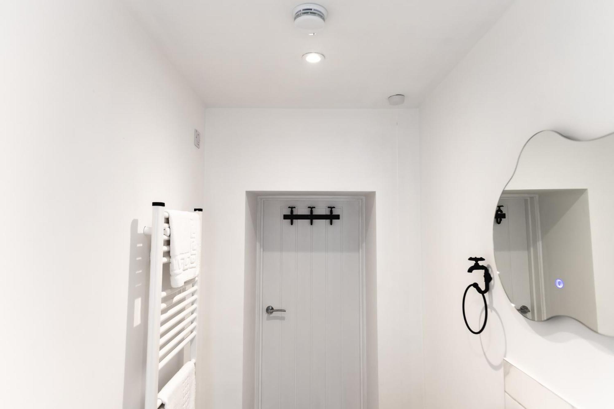 Cosy 2-Bed Apartment In Nettleham Линкольн Экстерьер фото