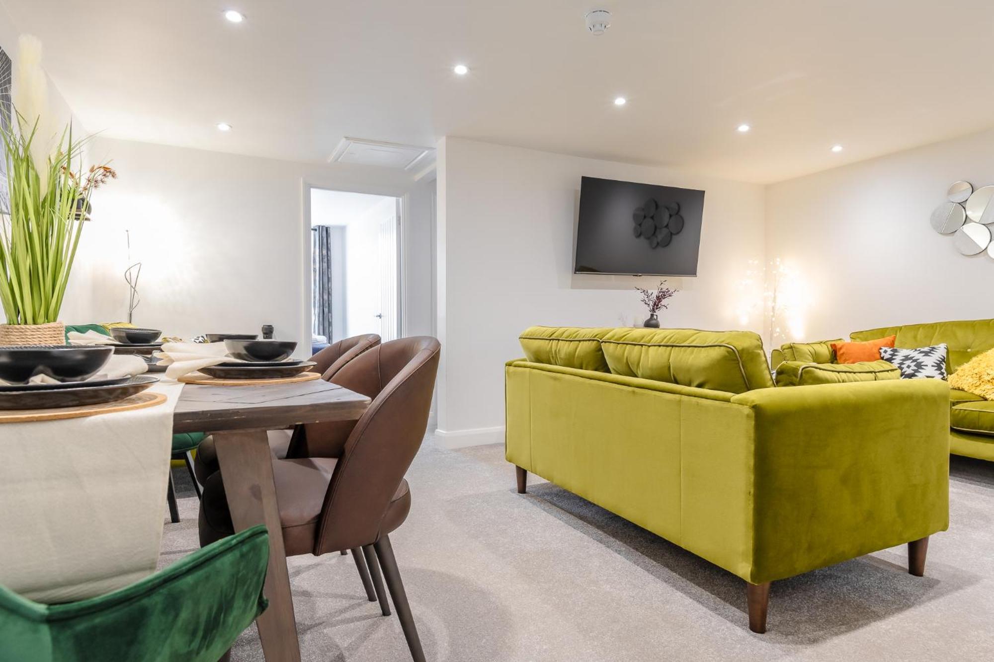 Cosy 2-Bed Apartment In Nettleham Линкольн Экстерьер фото